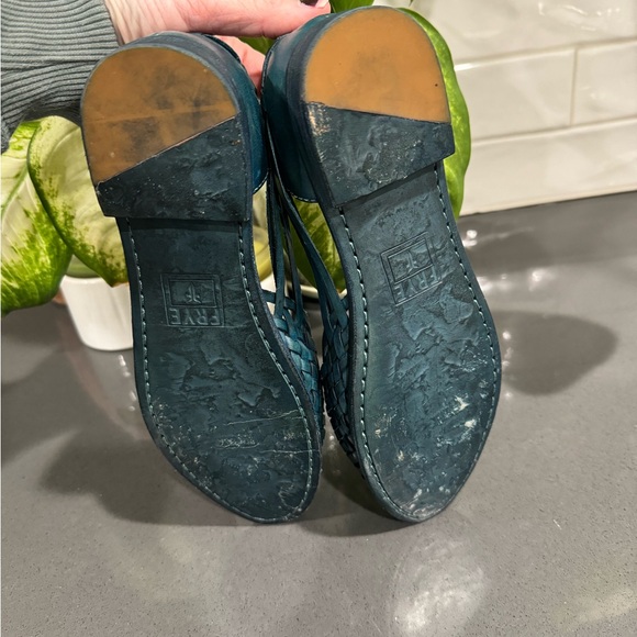 Frye flats - Picture 4 of 4